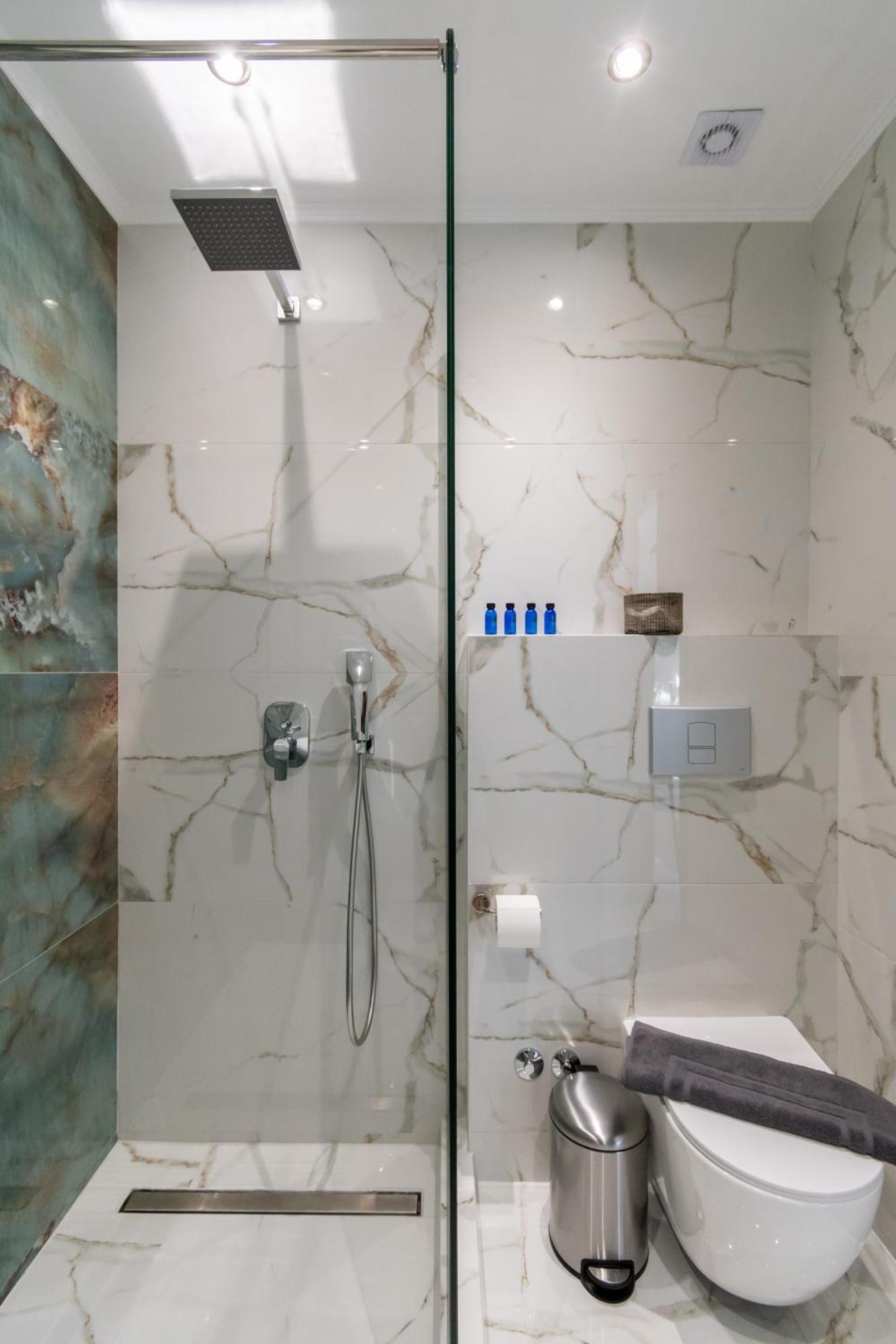 Apartment Marmo Premium Néos Marmarás